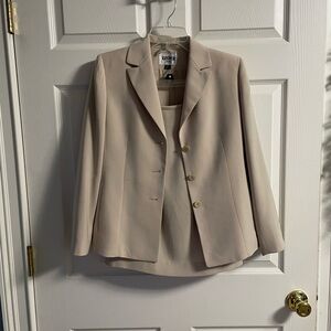 Kasper Petite Tan Cream Suit Skirt Set